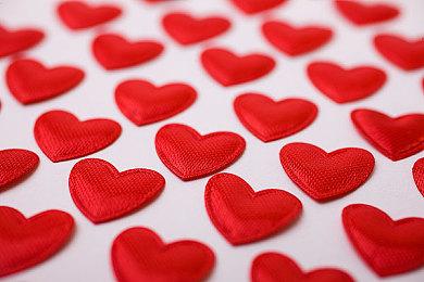 《彩虹六号：异种》新干员FINKA介绍 可复活倒地队友